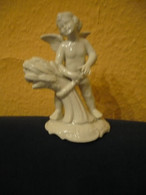 Porzellanfigur - Putto Mit Korngarbe - Dresden (902) Preis Reduziert - Dresdner Porzellan (DEU)