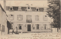 La Trimouille -L'Hôtel De Ville--( E.1615) - La Trimouille