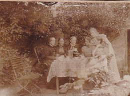 Foto Damen Beim Kaffee Im Garten - Ca. 1910 - 11*8cm  (54020) - Zonder Classificatie