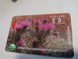 CYPRUS  PHONECARD 3 POUND  FLOWERS   NO 20CYPA    MAGNET CARD    ** 4503 ** - Chipre