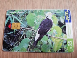 URUGUAY CHIPCARD  BIRD /VOGEL  $25  CARPINTERO BLANCO          Nice Used Card    **4524** - Uruguay