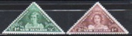 New Zealand 1943 Set Of Triangular Health Stamps Showing Princess Margaret And Elizabeth - Neufs