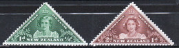 New Zealand 1943 Set Of Triangular Health Stamps Showing Princess Margaret And Elizabeth - Ongebruikt