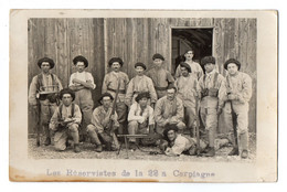 CPA 3063 - MILITARIA - Carte Photo Militaire - Mitrailleuse & Chasseurs Alpins Au Camp De Carpiagne ( MARSEILLE ) - Ausrüstung