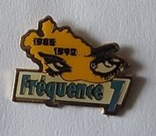 Pin's  Média, Radio ? 1985 - 1992  Fréquence 1 - Médias