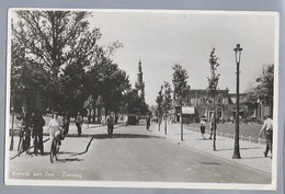 NL.- KATWIJK AAN ZEE. Zeeweg. 1954. Nu Voorstraat - Stengelinstraat. Nieuwe Kerk. - Katwijk (aan Zee)