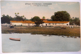 C. P. A. Couleur : GUINEE : CONAKRY : L'Entrepôt De La Douane - Guinée