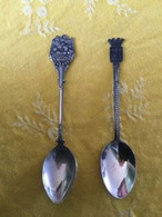 2 Cuillers à Blasons De Ville - Spoons