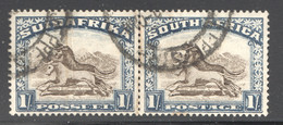 1932  1/-  Wildebeest  SG 48  Rotogravure  Used Bilingual Pair - Used Stamps