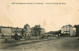 Coulonges Sur L'autize * Place Du Champ De Foire * Pissotières - Coulonges-sur-l'Autize