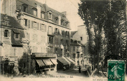 Roscoff * La Grande Place Et Hôtel Des Bains De Mer * Grand Hôtel TALABARDON - Roscoff
