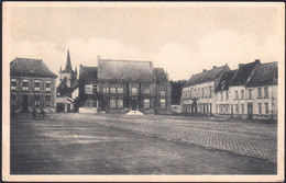 +++ CPA - CHIEVRES - Grand'Place - Vue Vers Le Château D'Egmont - Nels  // - Chièvres