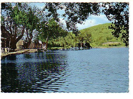 Besse Sur Issole - Le Lac - 2 Personnages Sur La Gauche - 1966 - Besse-sur-Issole