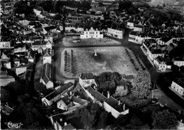 Château Du Loir * Vue Aérienne Sur La Place De L'hôtel De Ville * Mairie - Chateau Du Loir