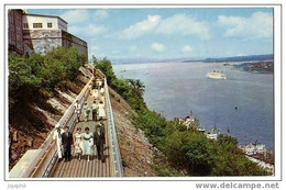 Québec - La Promenade Des Gouverneurs - Circulé 1969 - Québec - Château Frontenac