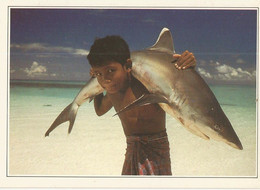 CPM, Maldives ,N°15.CA , The Maldives, White Tipped Shark Carned By A Young Child ,Ed. S. - Maldivas