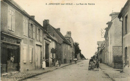 Jonchery Sur Vesle * La Rue De Reims * Boucherie * Villageois - Jonchery-sur-Vesle