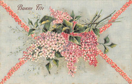 Thème. Fantaisie   Carte Avec Du Lilas En Relief .  Bonne Fête  (Voir Scan) - Other & Unclassified