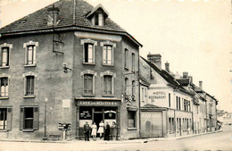 Delcampe - Dormans * Rue Du Village * Restaurant Café LES ROUTIERS * Hôtel Restaurant - Dormans