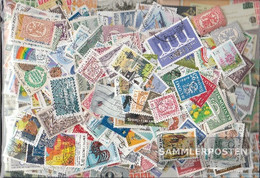 Finland Stamps-500 Different Stamps - Sammlungen