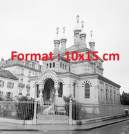 Reproduction Photographie Ancienne D'une église Russe à Genève En Suisse En 1958 - Otros & Sin Clasificación