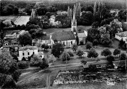 Commensacq * Vue Aérienne Sur La Place De L'église - Autres & Non Classés