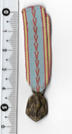 MEDAILLE MINIATURE COMMEMORATIVE FRANCAISE GUERRE 1939-1945 - France