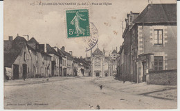 SAINT JULIEN DE VOUVANTES (44) - Place De L'Eglise - En L'état - Saint Julien De Vouvantes