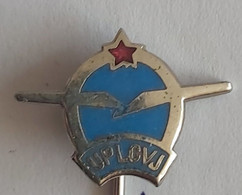 Airplane / Airlines - UPLCVJ,   Association Pilot Light Civil Aircraft Of Yugoslavia PINS BADGES P4/6 - Avions