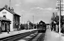 Gargenville * La Gare * Train Locomotive * Ligne Chemin De Fer Des Yvelines - Gargenville