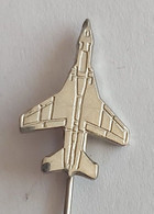 Airplane (Avion / Flugzeug)    PINS BADGES P4/6 - Avions