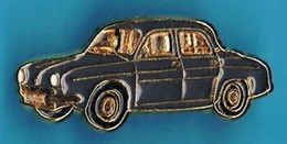 PIN'S //  ** RENAULT DAUPHINE / 1956  ** . (© Qualité Collectors Série Limitée) - Renault