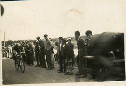 Cyclisme * Course Cycliste * Coureurs * Photo Ancienne - Cycling