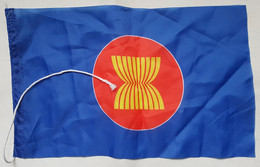 DRAPEAU - ASEAN - COMMUNAUTE DES PAYS DU SUD EST ASIATIQUE - PETIT FORMAT - 32 X 20 Cm - Bandiere