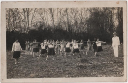 Carte Photo école De Jeunes Filles Gymnastique En Plein Air Par Photo Sport MARSEILLE 1930 - Schools