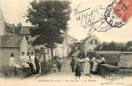 Tournan En Brie * La Rue Du Gaz * Le Moulin * Villageois âne - Tournan En Brie