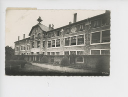 Louveciennes : Groupe Scolaire - Louveciennes