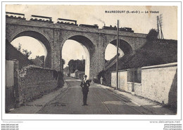 CPA 78 Maurecourt Le Viaduc Et Le Train - Maurecourt