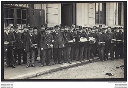 CPA 69 Carte Photo Les Facteurs Devant L'hotel Des Poste Perrache - Lyon 2