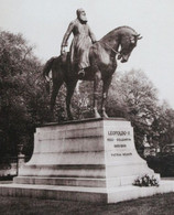 BRUSSEL Standbeeld Koning Leopold II BRUXELLES Monument Roi Leopold II BRUSSELS King Leopold II Monument - Royal Families