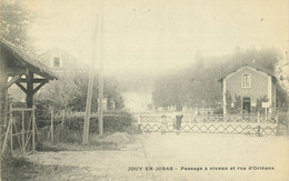 JOUY-EN-JOSAS (Yvelines) - Passage à Niveau Et Rue D'Orléans - Jouy En Josas