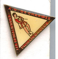 FF225 Pin's Epinal Vosges Twirling Club Les Spinaliennes AN De CHARMES Majorette Pin'ups Achat Immédiat - Pin-ups