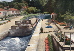 Delcampe - (165) CPSM  Stenay  Canal Ecluse      (Bon état) - Stenay