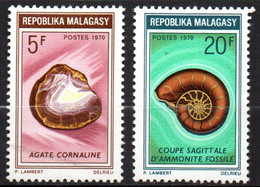 Col19  Madagascar N° 472 & 473 Neuf XX MNH Cote 20,00€ - Madagaskar (1960-...)