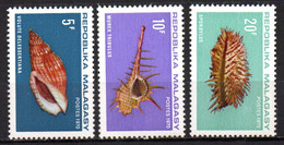 Col19  Madagascar N° 477 à 479 Neuf X MH Cote 3,50€ - Madagaskar (1960-...)