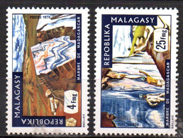 Col19  Madagascar N° 543 & 544 Neuf X MH Cote 3,50€ - Madagascar (1960-...)