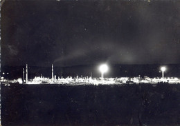 (64)  LACQ (B-P)  Usine De Lacq   Vue Génèrale  La Nuit - Lacq