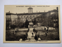 Cpa, Trés Belle Vue Animée, La SAULSAIE, MONTLUEL, Ain, Institution Saint Michel, Façade Principale, Perron Et Cour - Montluel