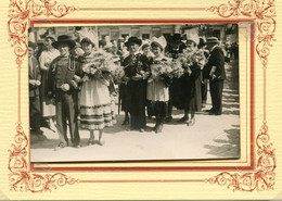 QUIMPER ***    DEPART DES FETES DE CORNOUILLE A LA GARE  *** COSTUME BRETON *** COIFFE *** - Quimper