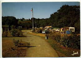 CPSM 22 JUGON Les LACS Le Camping Tentes Caravanes Voitures Années 1970 Drapeau - Jugon-les-Lacs